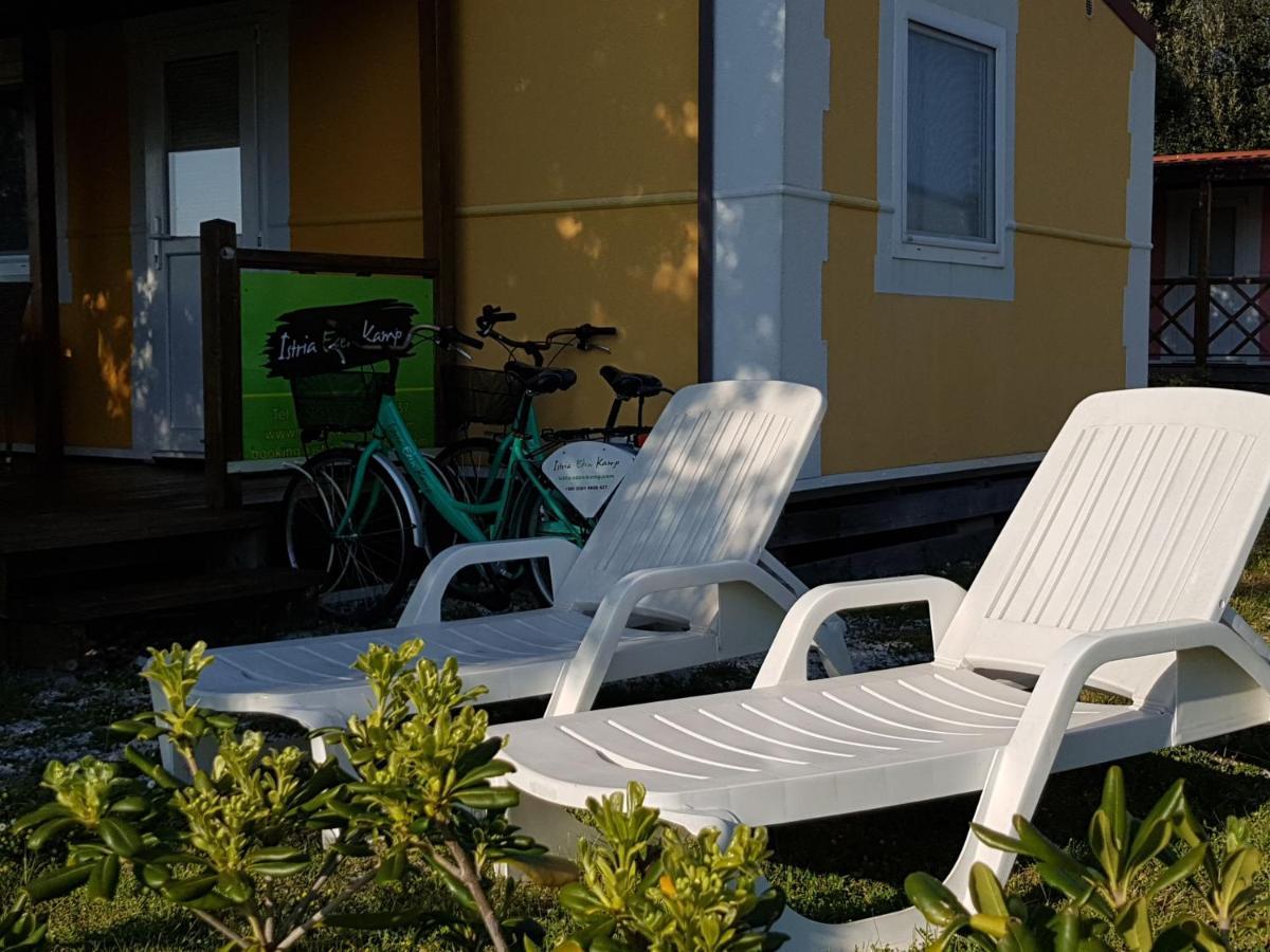 Naturist Mobile Homes Eden In Fkk Ulika 포레치 외부 사진